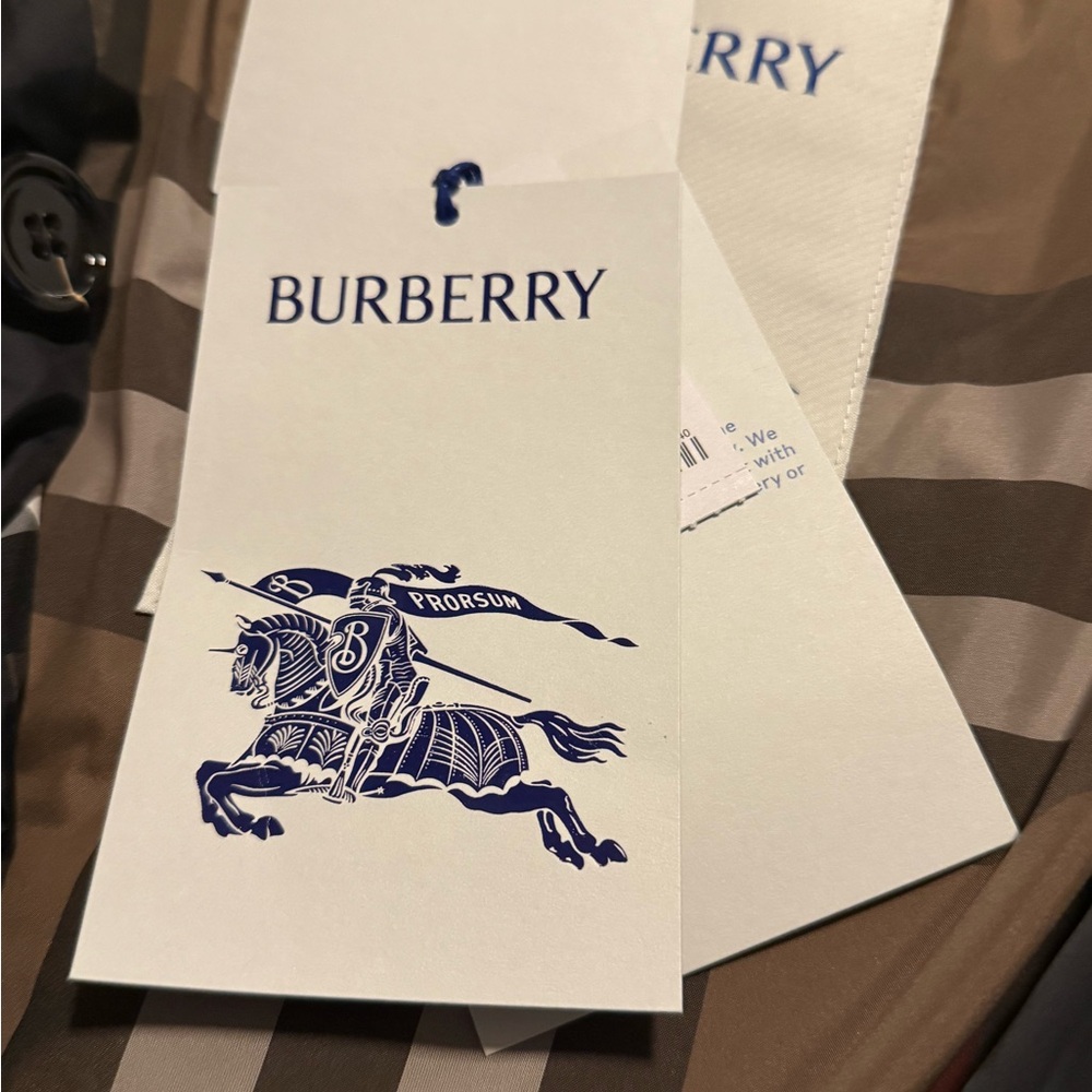 Burberry Women's Double-Breasted Black Puffer Jacket - Picture 9 of 14
